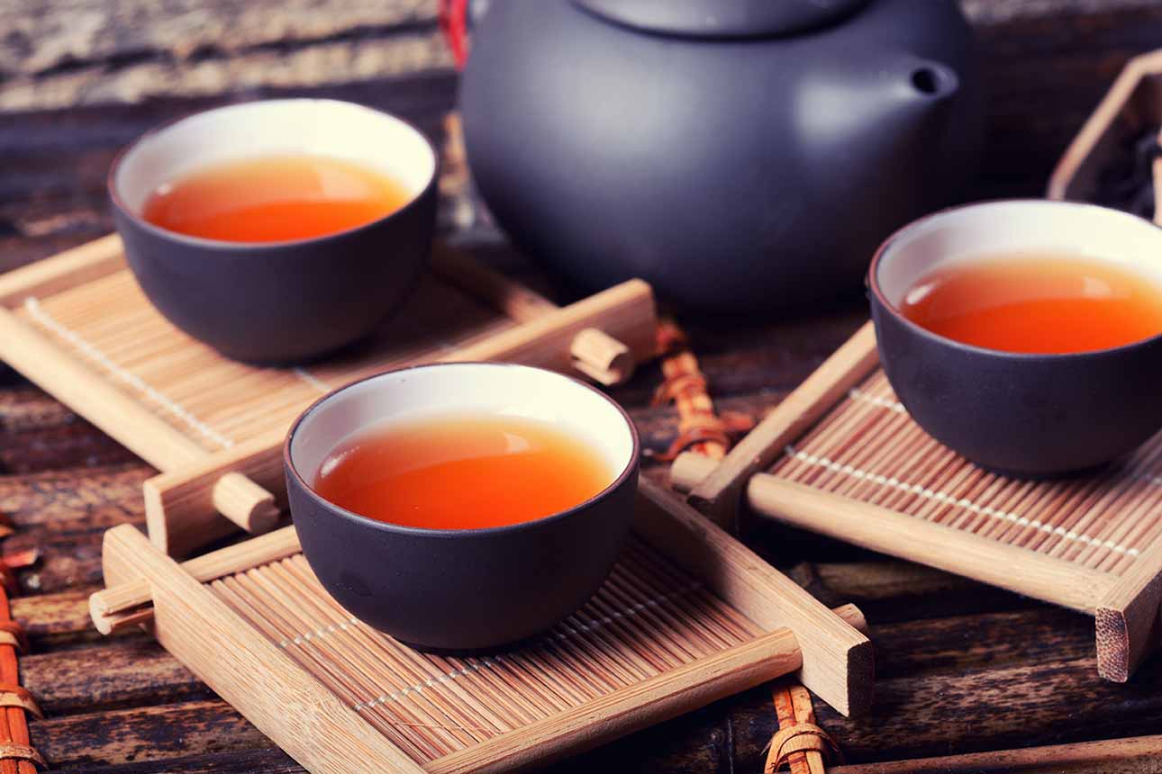 Oolong: Tea'd Between The Lines